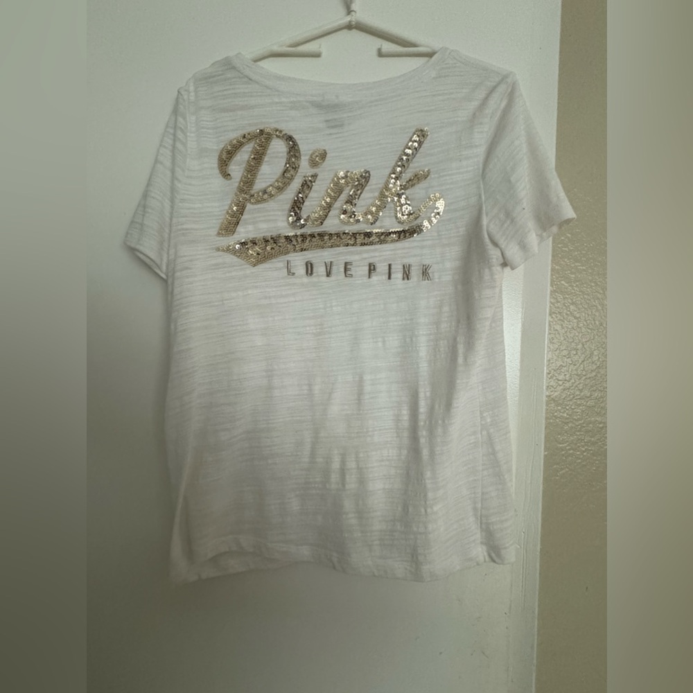 Pink burn-out  white v neck tee